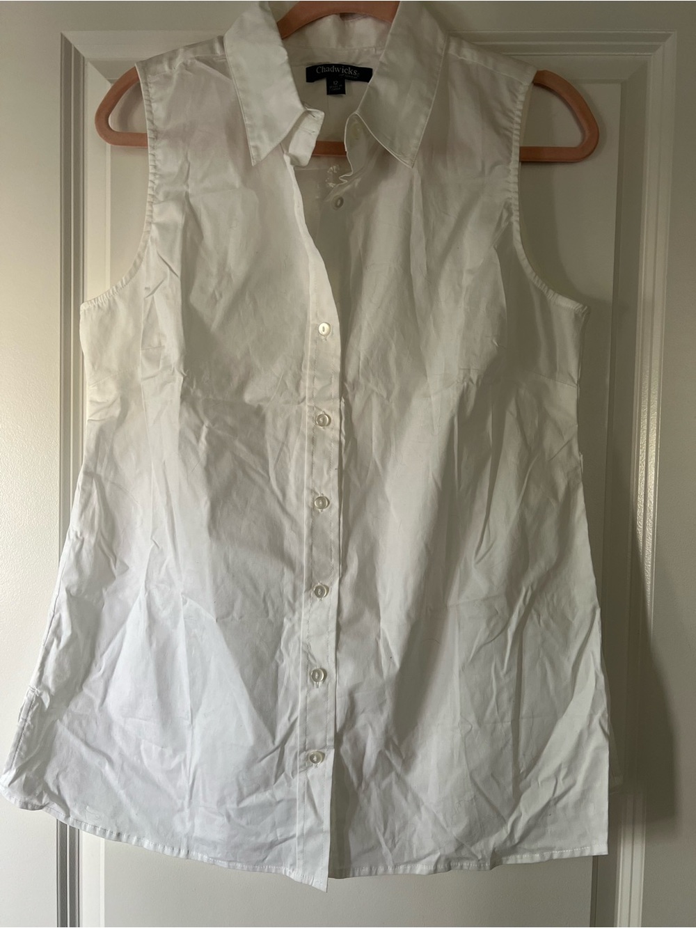 Chadwicks White Sleeveless Button-Down Shirt NWOT